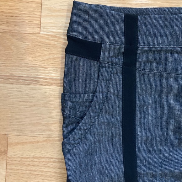 Diesel black denim mini skirt- size 26 - stretch - Picture 3 of 13